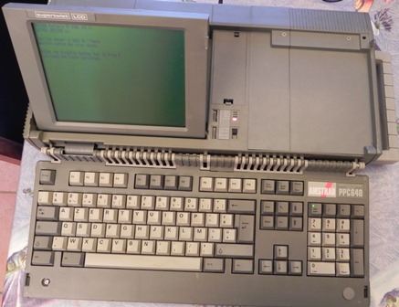 Merci à Papy pour son portable Amstrad PPC640