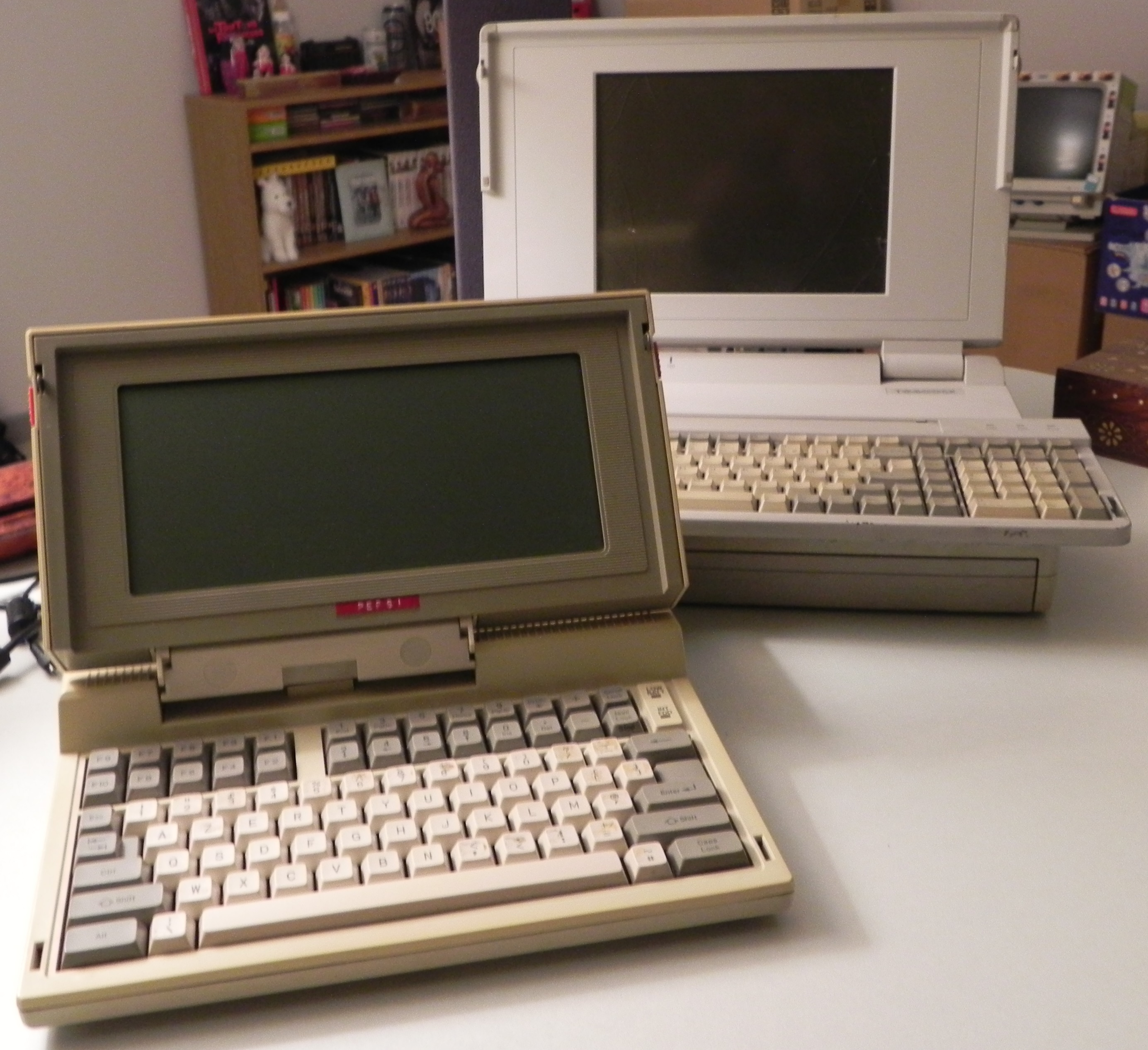 Toshiba T1100 et T6400SX